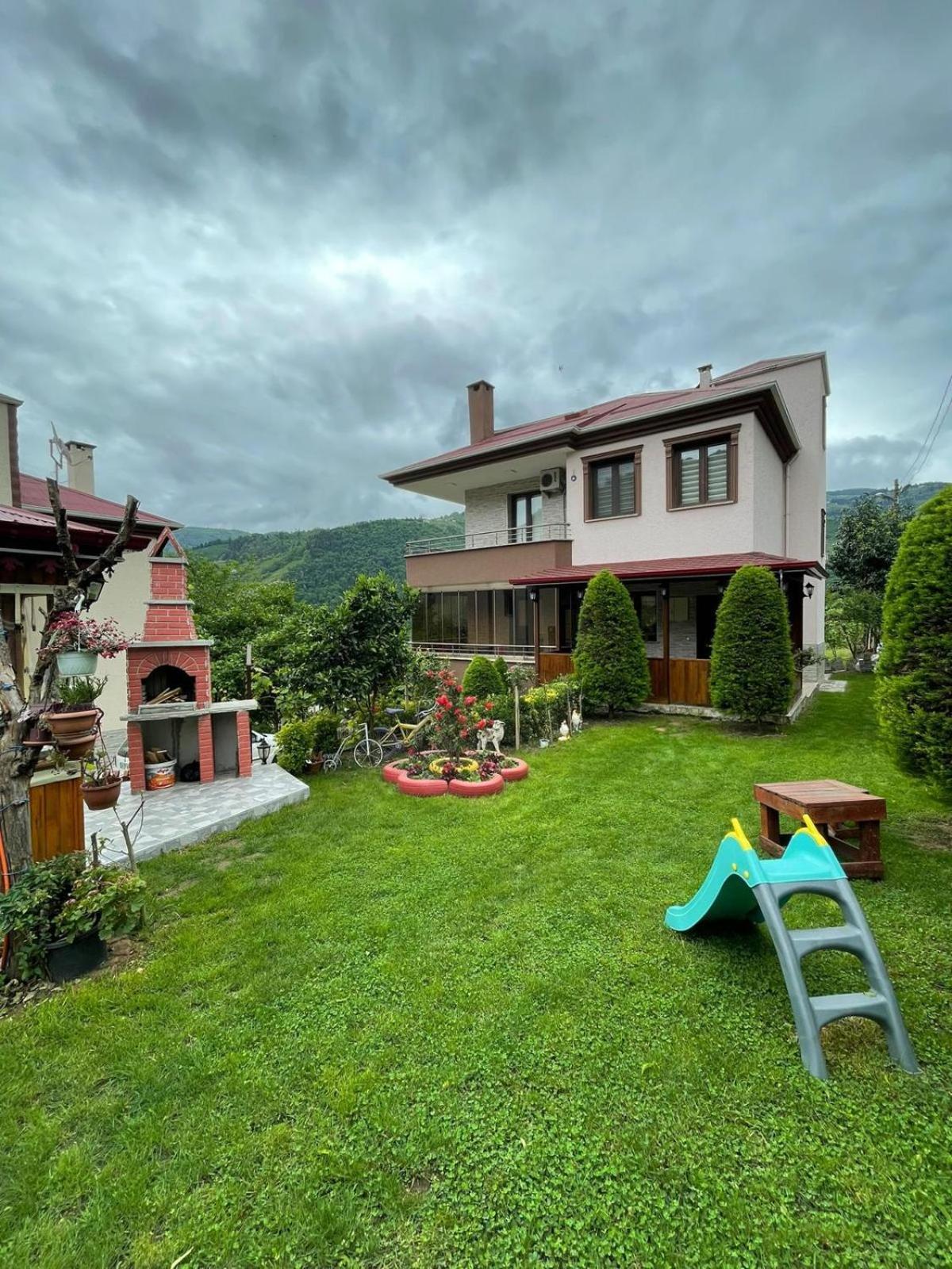 Vinland Atalar * Trabzon